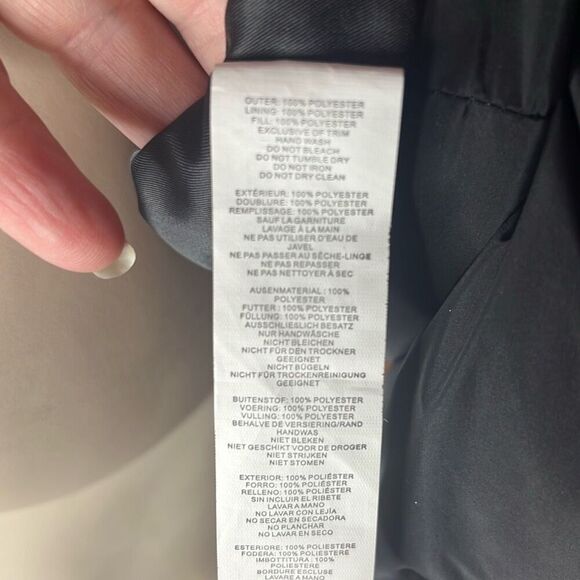 Nasty Gal Padded Puffer Super Cropped Jacket Black Size 4 Size 4 - Picture 6 of 9